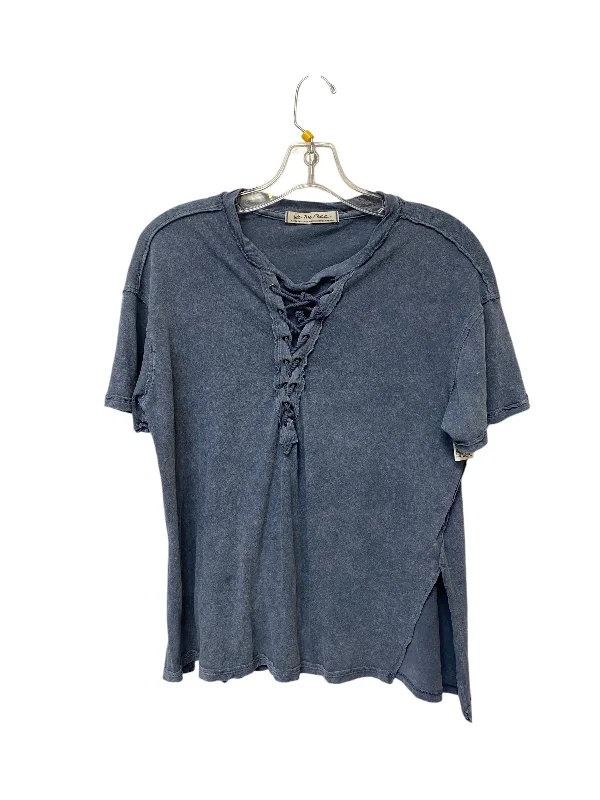 Top Short Sleeve By We The Free In Blue, Size: Xs