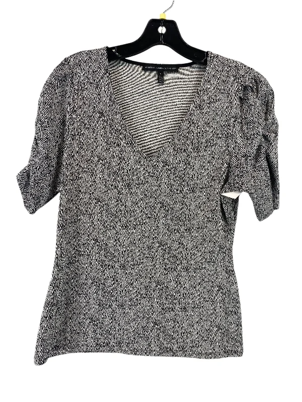 Top Short Sleeve By White House Black Market In Grey, Size: S