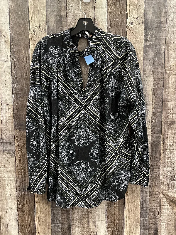 Top Long Sleeve By Free People In Multi-colored, Size: M